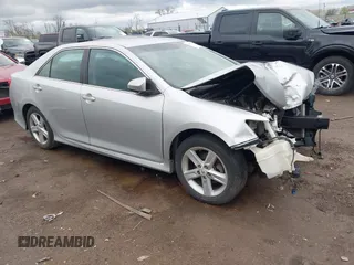 2013 Toyota Camry L with VIN 4T1BF1FK2DU649556, listed as a IAAI auction lot 41949078 with 1 mi miles. Bid and sale history available at carsss.com. Image 1.