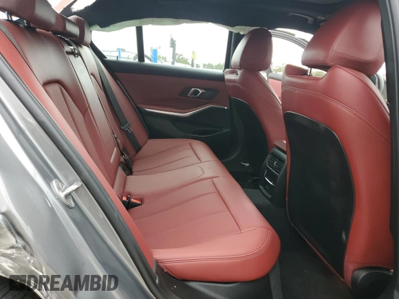 2024 BMW 3 Series 330i с VIN 3MW69FF00R8D85599, выставлен на аукционе Copart как лот 55884005 с пробегом 18 822 миль миль и Списание • Salvage title. История ставок и продаж доступна на DreamBid. Изображение 10.