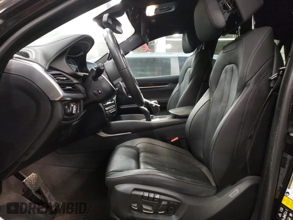 2019 BMW X6 xDrive50i with VIN 5UXKU6C5XKLP60489, listed as a Copart auction lot 82862163 with 25,346 mi miles. Bid and sale history available at carsss.com. Image 7.