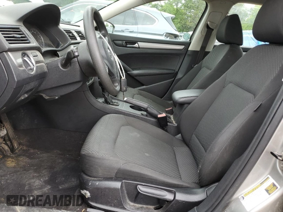 2012 Volkswagen Passat S with VIN 1VWAP7A3XCC017003, listed as a Copart auction lot 58579625 with 282,364 mi miles and Clean title. Bid and sale history available at DreamBid. Image 7.