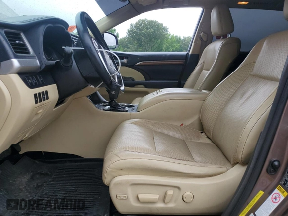 2017 Toyota Highlander Limited with VIN 5TDYZRFH0HS199280, listed as a Copart auction lot 58612645 with 159,282 mi miles and Salvage title. Bid and sale history available at DreamBid. Image 7.