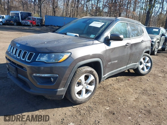 2020 Jeep Compass Latitude with VIN 3C4NJDBB9LT217059, listed as a IAAI auction lot 41645658 with 61,972 mi miles. Bid and sale history available at carsss.com. Image 17.