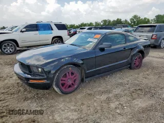 2007 Ford Mustang Deluxe with VIN 1ZVFT80N275368489, listed as a Copart auction lot 60750505 with 206,452 mi miles and Salvage title. Bid and sale history available at DreamBid. Image 1.