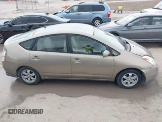 2004 Toyota Prius with VIN JTDKB22UX40033849, listed as a IAAI auction lot 41670061 with 299,999 mi miles and . Bid and sale history available at DreamBid. Image 13.