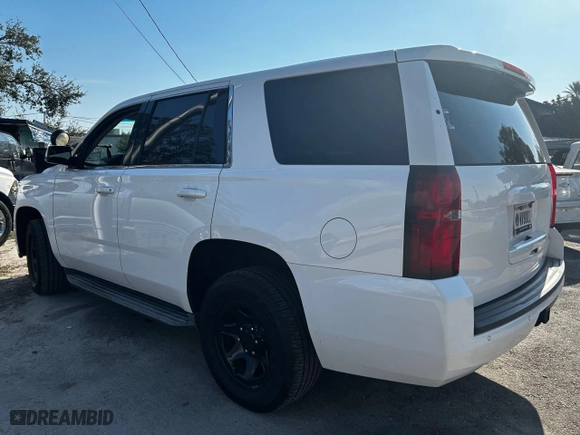 2015 Chevrolet Tahoe Commercial with VIN 1GNSK2EC0FR588821, listed as a Copart auction lot 44429605 with 113,667 mi miles and Clean Title. Bid and sale history available at carsss.com. Image 3.