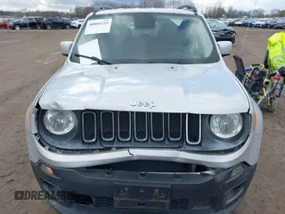 2015 Jeep Renegade Latitude with VIN ZACCJABT9FPB46231, listed as a IAAI auction lot 40805225 with 158,509 mi miles. Bid and sale history available at carsss.com. Image 6.