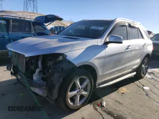 2019 Mercedes-Benz GLE 400 z VIN 4JGDA5GB5KB209997, wystawiony jako Copart lot #88109675 z przebiegiem 48 735 mil mil oraz Szkoda całkowita • Salvage title. Historia ofert i sprzedaży dostępna na DreamBid. Obrazek 1.