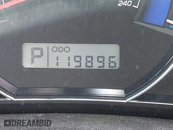 2009 Subaru Forester X with VIN JF2SH63689H721560, listed as a IAAI auction lot 42442441 with 119,896 mi miles and . Bid and sale history available at DreamBid. Image 15.