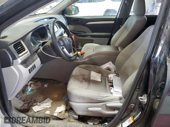2018 Toyota Highlander LE with VIN 5TDBZRFH6JS898442, listed as a Copart auction lot 60132845 with 166,530 mi miles and Salvage title. Bid and sale history available at DreamBid. Image 7.