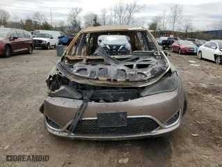 2017 Chrysler Pacifica Limited with VIN 2C4RC1GG7HR655975, listed as a Copart auction lot 51571545 with 0 mi miles and Salvage Title. Bid and sale history available at carsss.com. Image 5.