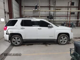 2015 GMC Terrain SLT with VIN 2GKFLXE38F6423863, listed as a IAAI auction lot 41712653 with 186,019 mi miles and . Bid and sale history available at carsss.com. Image 13.