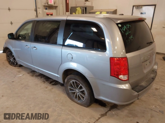 2018 Dodge Grand Caravan SXT z VIN 2C4RDGCG9JR137703, wystawiony jako IAAI lot #41512024 z przebiegiem 113 860 mil mil oraz . Historia ofert i sprzedaży dostępna na DreamBid. Obrazek 3.
