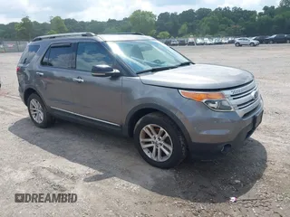 2011 Ford Explorer XLT z VIN 1FMHK8D86BGA63282, wystawiony jako IAAI lot #42640508 z przebiegiem 200 620 mil mil oraz . Historia ofert i sprzedaży dostępna na DreamBid. Obrazek 1.