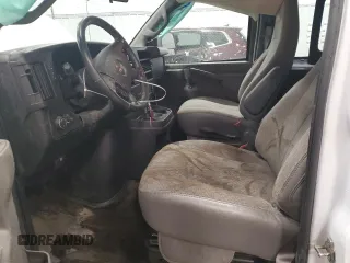 2022 GMC Savana Cargo z VIN 1GTW7AFP3N1290963, wystawiony jako Copart lot #45167374 z przebiegiem 43 924 mil mil oraz Szkoda całkowita • Salvage title. Historia ofert i sprzedaży dostępna na DreamBid. Obrazek 7.