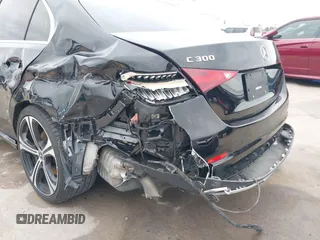 2022 Mercedes-Benz C 300 with VIN W1KAF4GB1NR016184, listed as a IAAI auction lot 41321156 with 43,443 mi miles and . Bid and sale history available at DreamBid. Image 6.