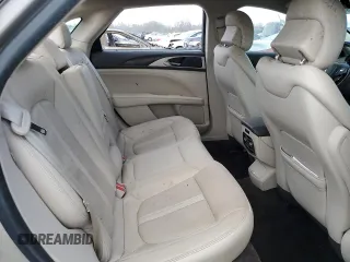 2017 Lincoln MKZ Reserve with VIN 3LN6L5E91HR643308, listed as a Copart auction lot 49628445 with 45,204 mi miles and Salvage title. Bid and sale history available at DreamBid. Image 10.
