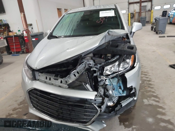 2022 Chevrolet Trax LS with VIN KL7CJNSM5NB550309, listed as a IAAI auction lot 41208893 with 60,580 mi miles. Bid and sale history available at carsss.com. Image 12.