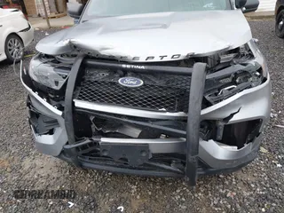 2022 Ford Police Interceptor с VIN 1FM5K8AC9NGB45765, выставлен на аукционе IAAI как лот 41642777 с пробегом 23 645 миль миль и . История ставок и продаж доступна на DreamBid. Изображение 6.