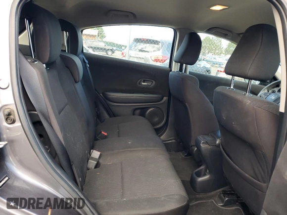 2018 Honda HR-V LX with VIN 3CZRU6H38JG703401, listed as a Copart auction lot 70567114 with 106,672 mi miles and Salvage Title. Bid and sale history available at carsss.com. Image 10.