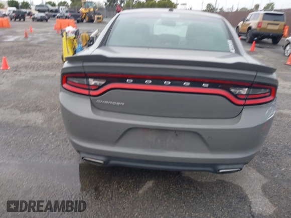 2017 Dodge Charger SE with VIN 2C3CDXBG7HH553583, listed as a IAAI auction lot 41925229 with 121,777 mi miles. Bid and sale history available at carsss.com. Image 16.