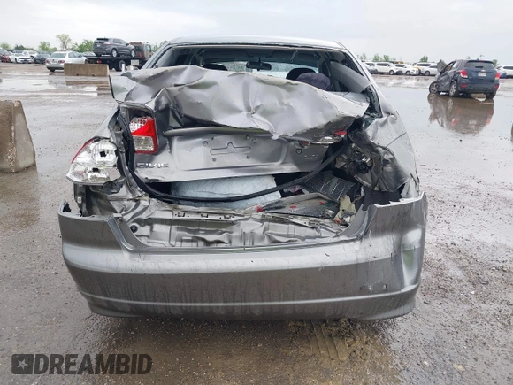2005 Honda Civic LX with VIN 2HGES16525H614268, listed as a IAAI auction lot 41948313 with 207,657 mi miles and . Bid and sale history available at DreamBid. Image 16.