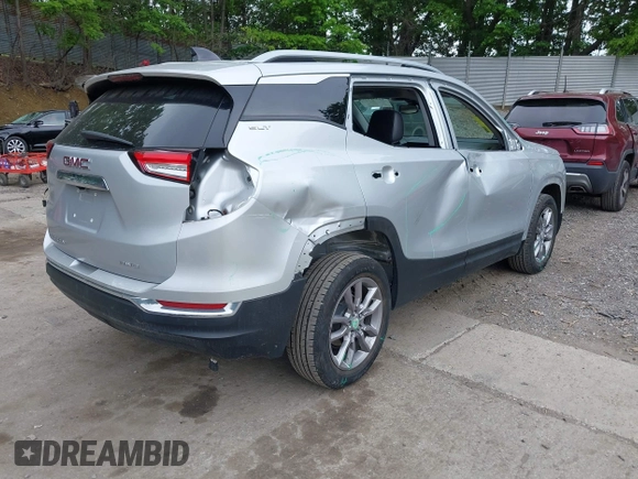 2022 GMC Terrain SLT z VIN 3GKALVEV7NL159321, wystawiony jako IAAI lot #42352977 z przebiegiem 42 386 mil mil oraz . Historia ofert i sprzedaży dostępna na DreamBid. Obrazek 4.