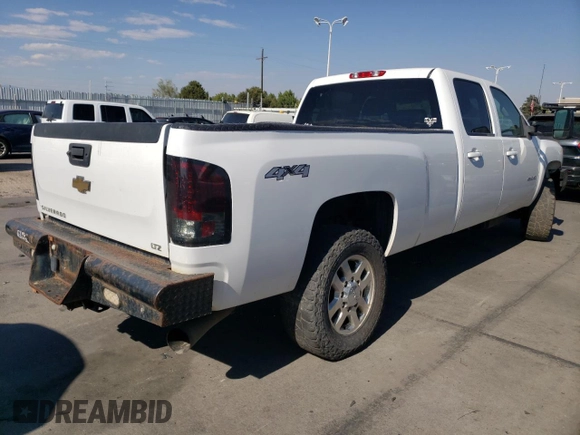 2011 Chevrolet Silverado 3500HD DRW LTZ with VIN 1GC4K1C81BF132820, listed as a Copart auction lot 71804524 with 267,399 mi miles and Clean Title. Bid and sale history available at carsss.com. Image 3.