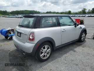 2011 MINI Hardtop with VIN WMWSU3C51BT183770, listed as a Copart auction lot 57337375 with 109,216 mi miles and Clean Title. Bid and sale history available at DreamBid. Image 3.
