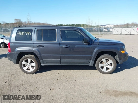 2014 Jeep Patriot Latitude with VIN 1C4NJRFB0ED693359, listed as a IAAI auction lot 41807745 with 172,183 mi miles. Bid and sale history available at carsss.com. Image 13.