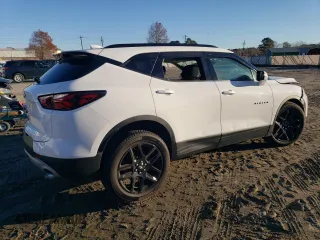 2021 Chevrolet Blazer LT z VIN 3GNKBHR45MS535242, wystawiony jako Copart lot #79763584 z przebiegiem Nie podano mil oraz Szkoda całkowita • Salvage title. Historia ofert i sprzedaży dostępna na DreamBid. Obrazek 3.