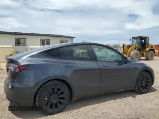 2024 Tesla Model Y Long Range with VIN 7SAYGAEE5RF088151, listed as a Copart auction lot 52651015 with 6,185 mi miles and Clean title. Bid and sale history available at DreamBid. Image 3.