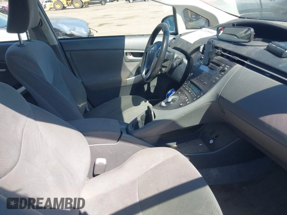2010 Toyota Prius II z VIN JTDKN3DU9A5176655, wystawiony jako IAAI lot #42118900 z przebiegiem 188 645 mil mil oraz . Historia ofert i sprzedaży dostępna na DreamBid. Obrazek 5.
