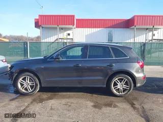 2016 Audi Q5 Premium Plus with VIN WA1D7AFPXGA042617, listed as a IAAI auction lot 41077195 with 161,239 mi miles. Bid and sale history available at carsss.com. Image 15.