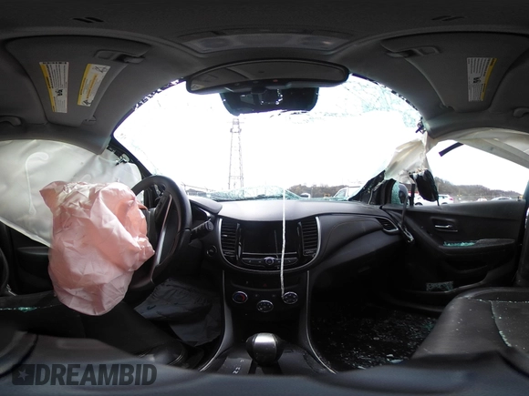 2019 Chevrolet Trax LT with VIN KL7CJLSB1KB848693, listed as a IAAI auction lot 41984020 with 67,000 mi miles and . Bid and sale history available at carsss.com. Image 18.
