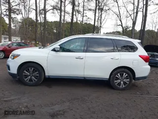2018 Nissan Pathfinder S with VIN 5N1DR2MM3JC664174, listed as a IAAI auction lot 41396360 with 131,589 mi miles. Bid and sale history available at carsss.com. Image 14.