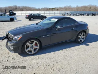 2014 Mercedes-Benz SLK-Class SLK 250 with VIN WDDPK4HA1EF083011, listed as a Copart auction lot 43931645 with 102,146 mi miles and Salvage Title. Bid and sale history available at carsss.com. Image 1.