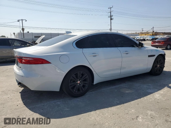 2016 Jaguar XF 35t Premium with VIN SAJBD4BV9GCY21427, listed as a Copart auction lot 72093934 with 84,710 mi miles and Salvage Title. Bid and sale history available at carsss.com. Image 3.