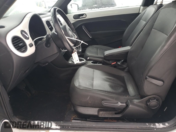 2013 Volkswagen Beetle 2.5L w/Sun with VIN 3VWJP7AT4DM681491, listed as a Copart auction lot 86342784 with Not provided miles and Salvage title. Bid and sale history available at DreamBid. Image 7.