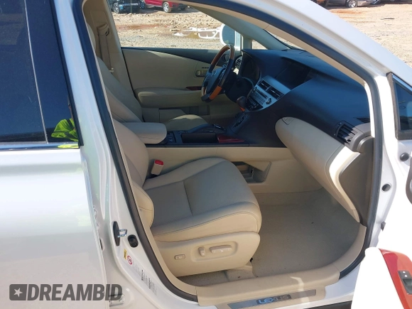 2012 Lexus RX 350 z VIN 2T2BK1BA3CC124090, wystawiony jako IAAI lot #41983351 z przebiegiem 117 449 mil mil oraz . Historia ofert i sprzedaży dostępna na DreamBid. Obrazek 5.