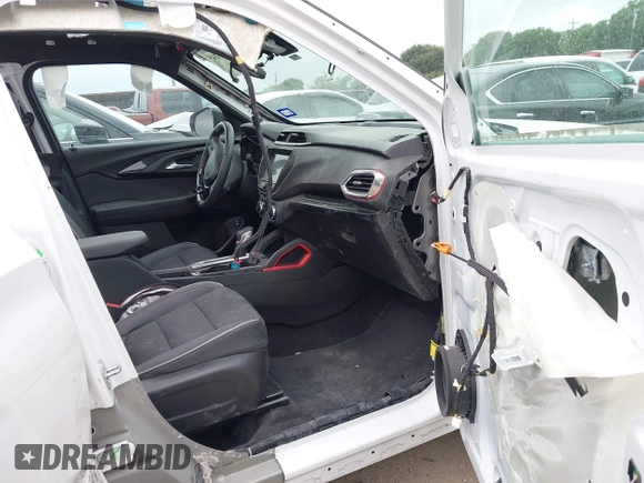 2022 Chevrolet TrailBlazer RS with VIN KL79MTSL3NB118959, listed as a IAAI auction lot 42148245 with 18,874 mi miles. Bid and sale history available at carsss.com. Image 5.