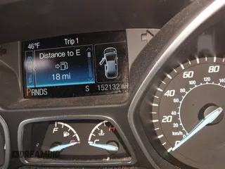 2013 Ford Escape Titanium with VIN 1FMCU0J96DUD85315, listed as a IAAI auction lot 41934204 with 152,132 mi miles and . Bid and sale history available at carsss.com. Image 7.