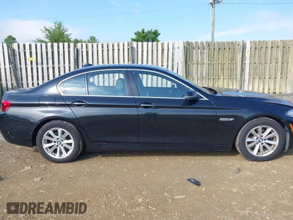 2014 BMW 5 Series 528i xDrive z VIN WBA5A7C58ED617405, wystawiony jako IAAI lot #42375456 z przebiegiem 135 184 mil mil oraz . Historia ofert i sprzedaży dostępna na DreamBid. Obrazek 14.