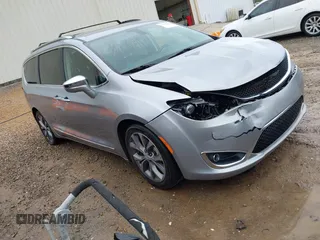 2019 Chrysler Pacifica Limited z VIN 2C4RC1GG1KR666302, wystawiony jako IAAI lot #41935858 z przebiegiem 146 160 mil mil oraz . Historia ofert i sprzedaży dostępna na DreamBid. Obrazek 1.