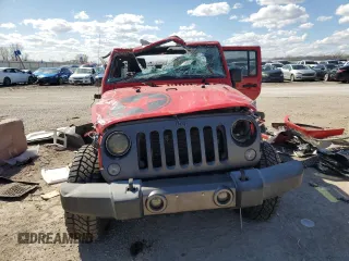 2016 Jeep Wrangler Unlimited Freedom z VIN 1C4BJWDG7GL168548, wystawiony jako Copart lot #49893385 z przebiegiem 107 672 mil mil oraz Szkoda całkowita • Salvage title. Historia ofert i sprzedaży dostępna na DreamBid. Obrazek 5.