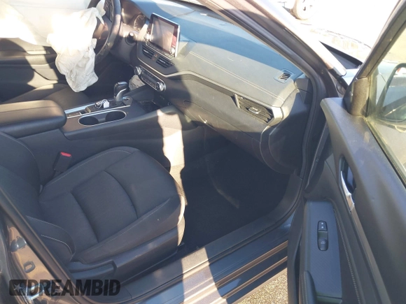 2019 Nissan Altima 2.5 SV with VIN 1N4BL4DV9KN300192, listed as a IAAI auction lot 41880131 with 144,983 mi miles. Bid and sale history available at carsss.com. Image 5.