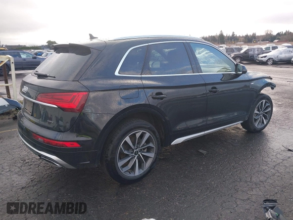 2024 Audi Q5 S line Premium Plus with VIN WA1EAAFY4R2034203, listed as a IAAI auction lot 41788489 with 33,966 mi miles. Bid and sale history available at carsss.com. Image 4.