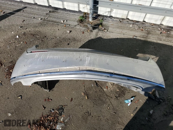 2008 Cadillac CTS RWD z VIN 1G6DM577280114151, wystawiony jako Copart lot #47877205 z przebiegiem 156 570 mil mil oraz Szkoda całkowita • Salvage title. Historia ofert i sprzedaży dostępna na DreamBid. Obrazek 13.