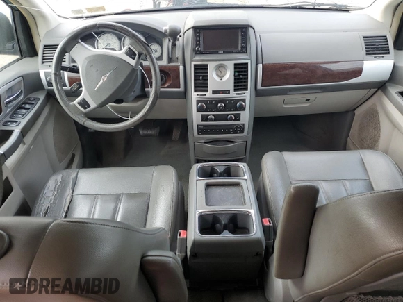 2010 Chrysler Town & Country Touring with VIN 2A4RR5DXXAR226890, listed as a Copart auction lot 52517325 with 189,607 mi miles and Clean Title. Bid and sale history available at DreamBid. Image 8.