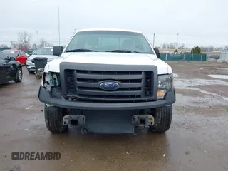 2012 Ford F-150 XL with VIN 1FTMF1CM4CKE25654, listed as a IAAI auction lot 41961898 with 288,253 mi miles. Bid and sale history available at carsss.com. Image 6.