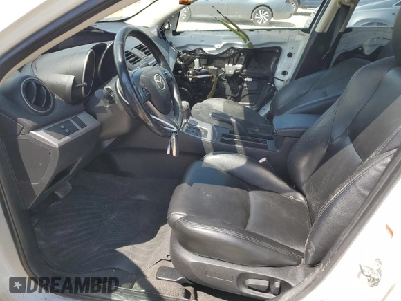 2011 Mazda 3 S Grand Touring z VIN JM1BL1W55B1366557, wystawiony jako Copart lot #52973745 z przebiegiem 133 278 mil mil oraz Szkoda całkowita • Salvage title. Historia ofert i sprzedaży dostępna na DreamBid. Obrazek 7.